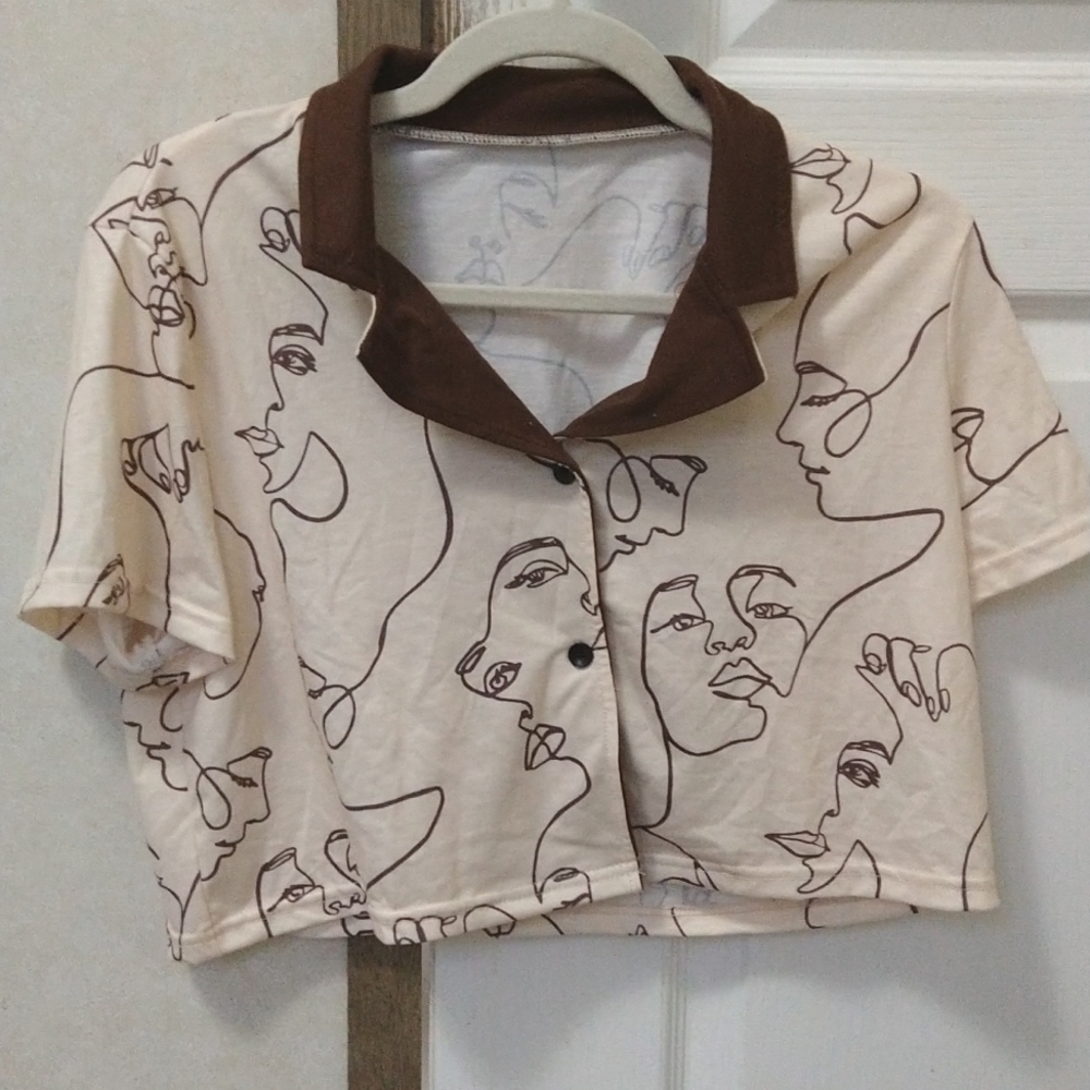 Crop Top with art design 🎨